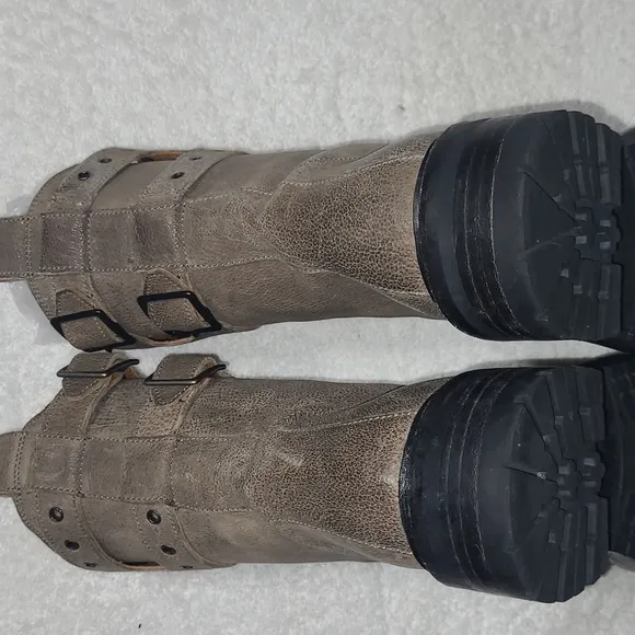 Frye The Frye Company Combat Lace Up Grey Suede Soft Leather Ankle Boots Size 6B