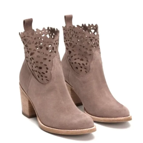 Frye Victoria Cut Short Boots