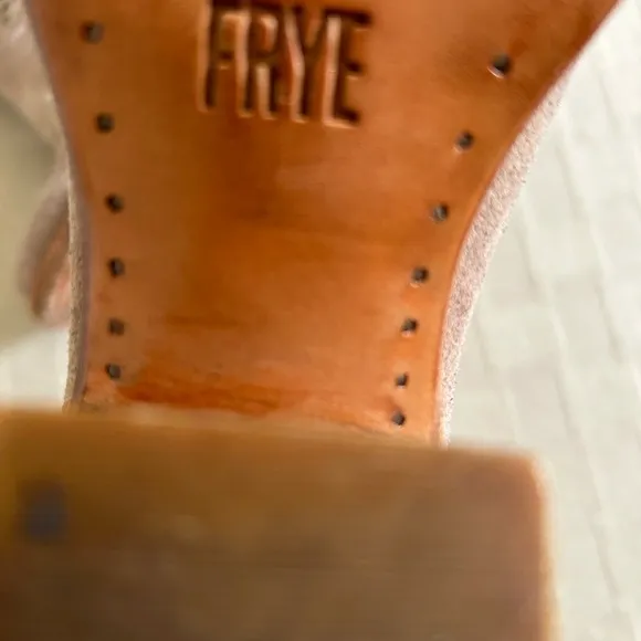 Frye Victoria Cut Short Boots