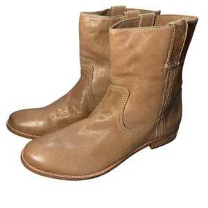 Frye Women's Tan Leather Boots