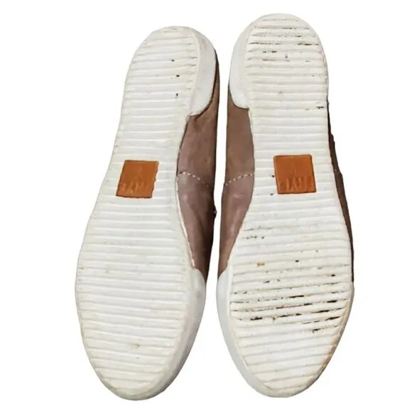 Frye Beige  Leather Slide Slip on Shoes