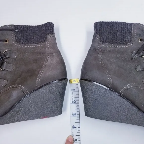 Gabor | Suede Wedge Ankle Boots, Brown size 9