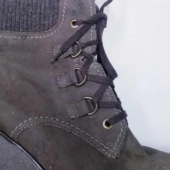 Gabor | Suede Wedge Ankle Boots, Brown size 9