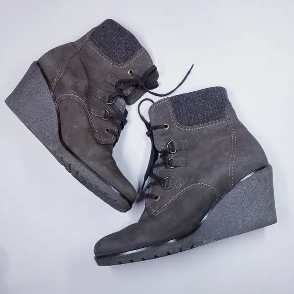 Gabor | Suede Wedge Ankle Boots, Brown size 9