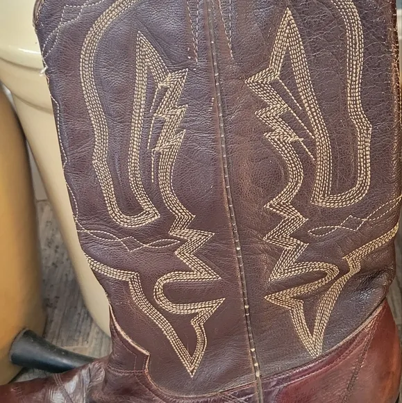 Gavel Eel Skin Exotic Leather Cowboy Western Boots Embroidered Scroll