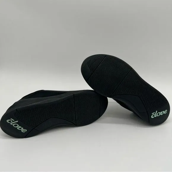 Gently Pre-Loved CLOVE All Black Option Clove Classic