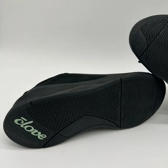 Gently Pre-Loved CLOVE All Black Option Clove Classic