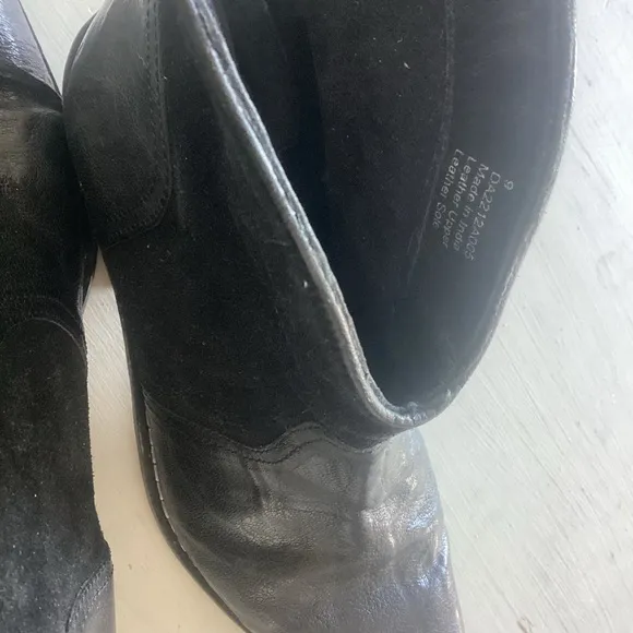 Genuine Suede &amp; Leather “cowboy “ Ankle Boots, soft leather, dark Black.