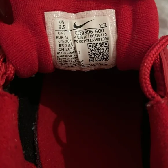 genuine vintage NIKE AIRMAX in red