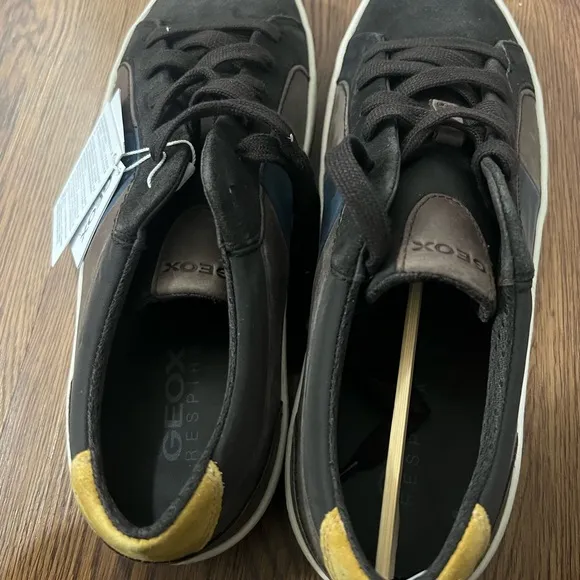 Geox Brown Suede Lace Up Sneakers Size 7 US