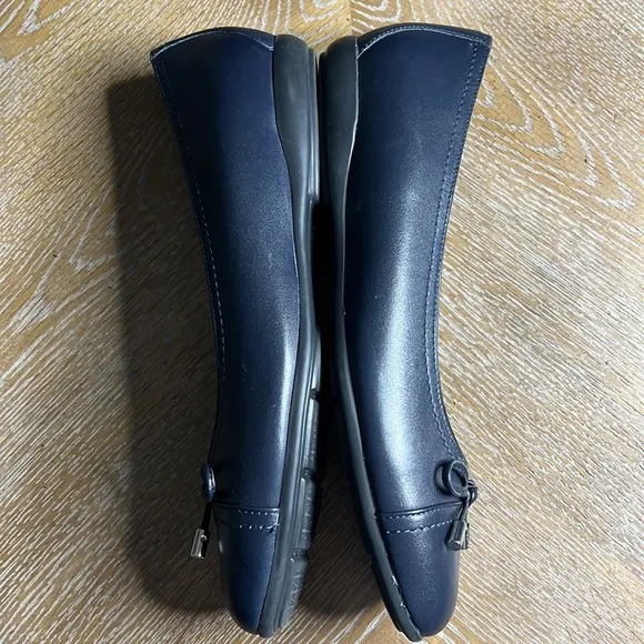 GEOX Leather Navy Ballerina Annytah Flat Shoes 42