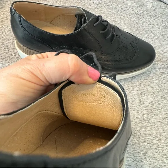 GEOX Respira Black platform Oxford Wingtip Shoes, Women’s Size 39 (8.5), NWOT