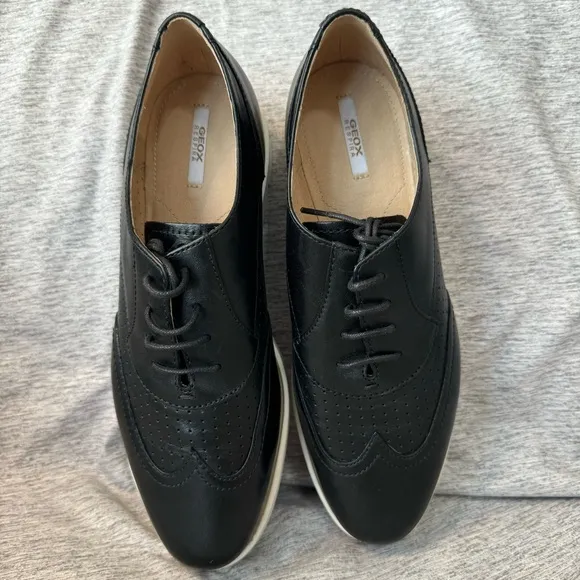 GEOX Respira Black platform Oxford Wingtip Shoes, Women’s Size 39 (8.5), NWOT