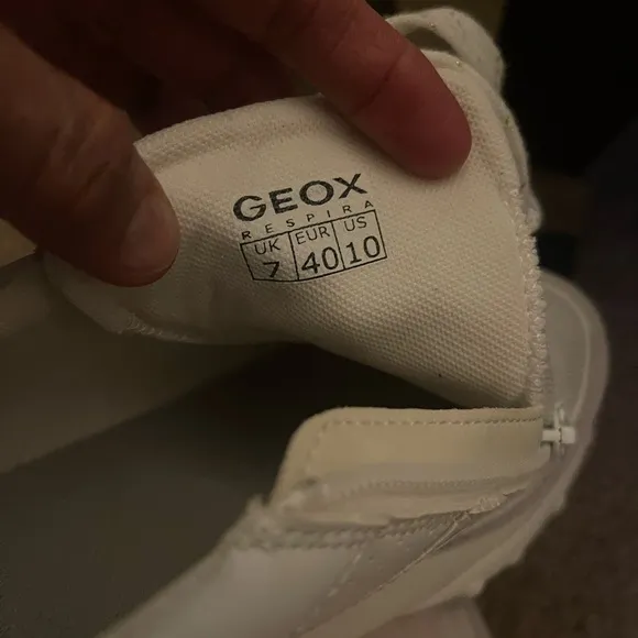 Geox respira Women's Suede Leather Sneakers Trainers white Wire 1X ATHLETICS