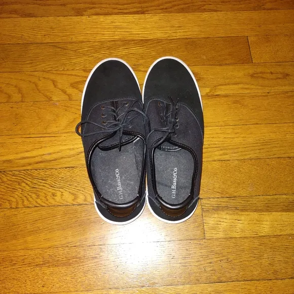 GH Bass &amp; Co genuine leather deadstock shoes size 8M