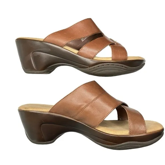 G.H. Bass &amp; Co Mabel Sandals Womens Size 8W Brown Leather Slip On Wedge Heel
