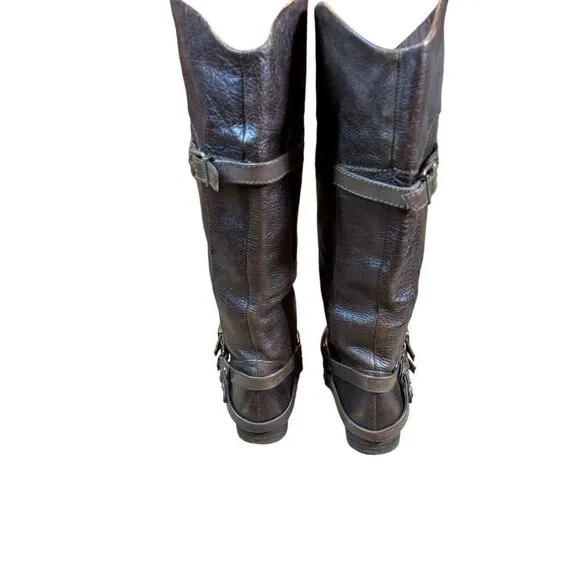 Gianni Bini leather boots. Size 7.5 in excellent condition.