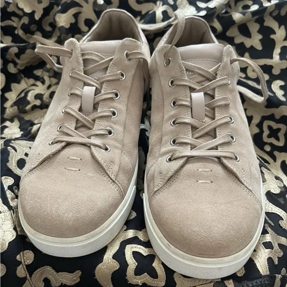 Gianvito Rossi Men’s Suede Leather Trimmed Pink Low Top Lace Up Sneakers 42/US9