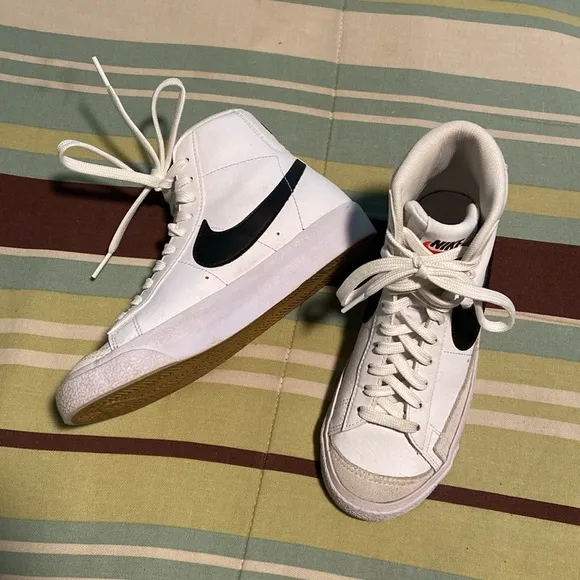 Girl’s Leather High Tops by Nike Brand. EUC!