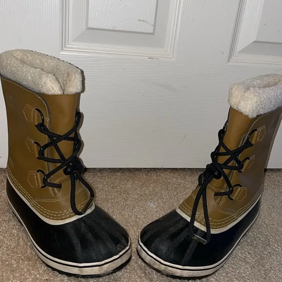 Girls Sorel Youth Yoot Pac TP Insulated Waterproof Mesquite Winter Boots