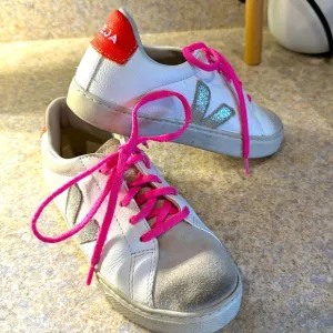 Girls Veja sneakers