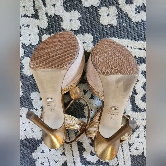 Gold Sergio Rossi Slingbacks size 7