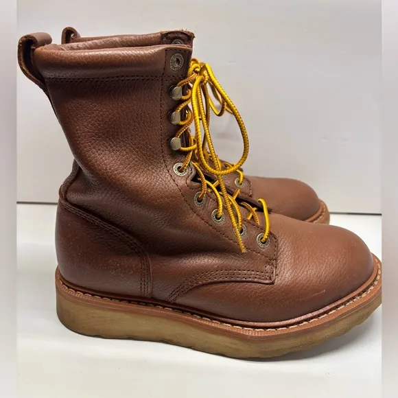 Golden Retriever brown leather boots EUC size 9