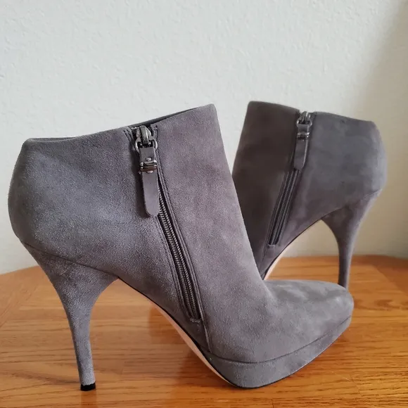Gray Suede Via Spiga Women's Ankle Boots Shoe Size 8