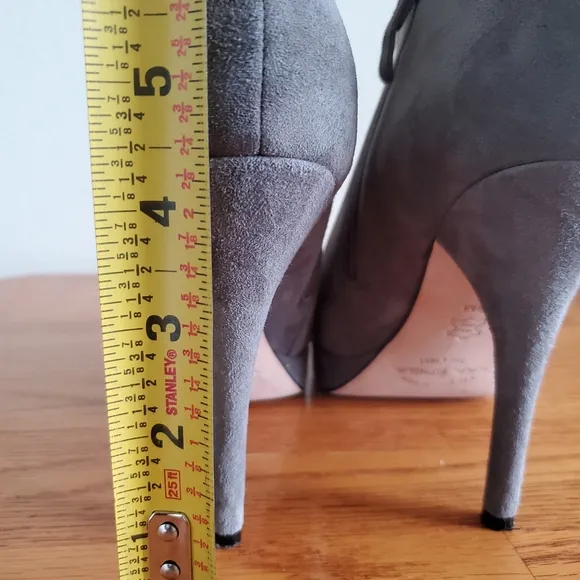 Gray Suede Via Spiga Women's Ankle Boots Shoe Size 8