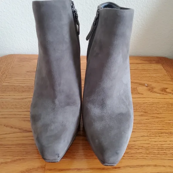 Gray Suede Via Spiga Women's Ankle Boots Shoe Size 8