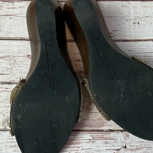 GUC Salvatore Ferragamo Wedge 6.5