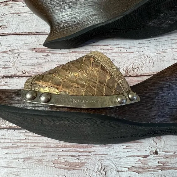 GUC Salvatore Ferragamo Wedge 6.5