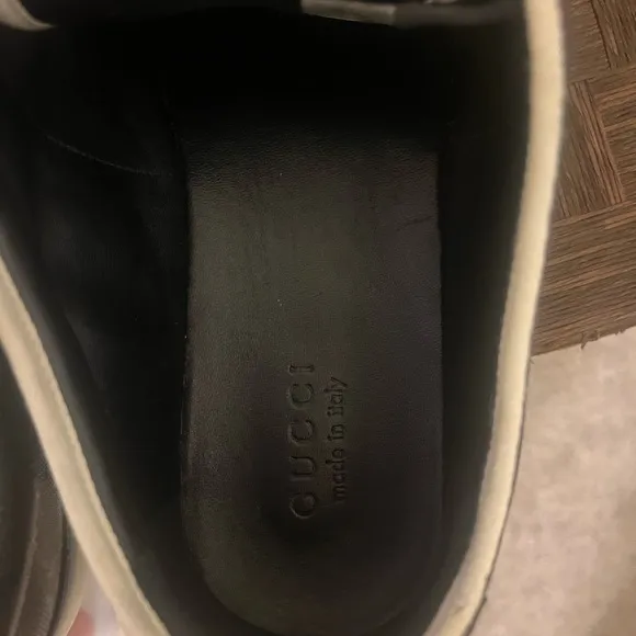 Gucci Blue Sneakers Classic Sporty Design
