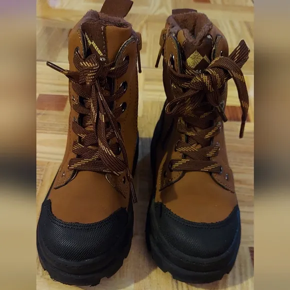 H&amp;M Kids Brown WaterProof Boots size 9