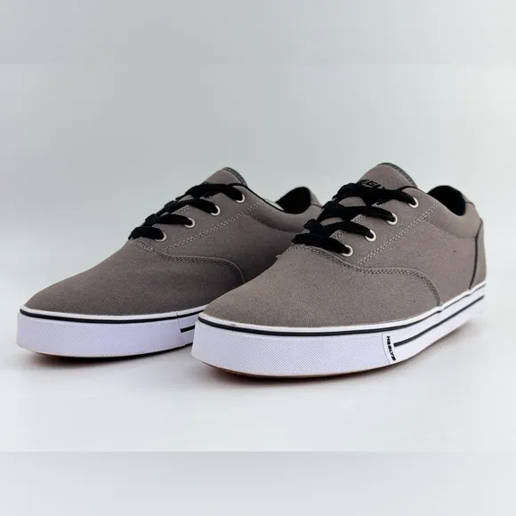 Heelys Launch Wheeled Canvas Sneakers/Roller Skates, Men's Size 11 (Gray)