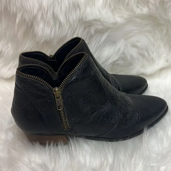 Heiress Black Leather Embossed Zipper Booties 7 B-23