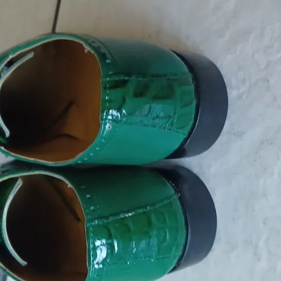 Henley Genuine Leather Green Oxford Style Dress Shoes