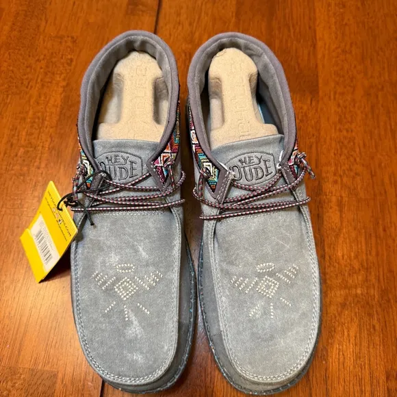 Hey Dude NWT Wendy Iris Festival Aztec Band Grey Women's Size 9 Slip On Shoes