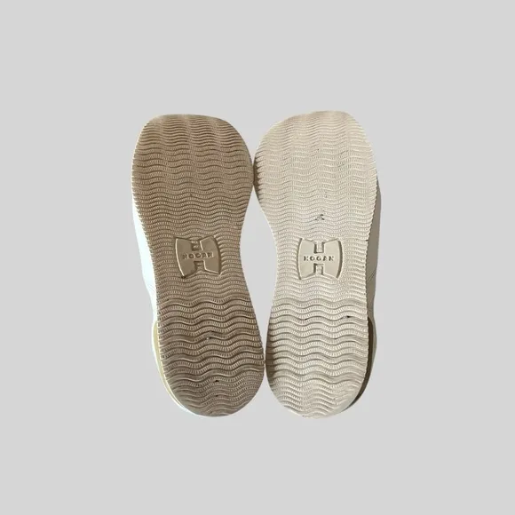 HOGAN made it Italy Leather Sneakers.