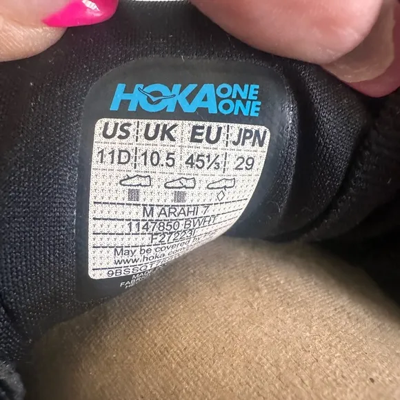 HOKA Arahi 7 Running Shoes