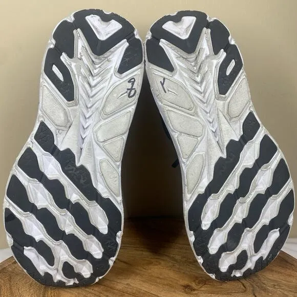 Hoka One One Clifton 8 Mens Black And White Size 10 D Athletic Running Shoes