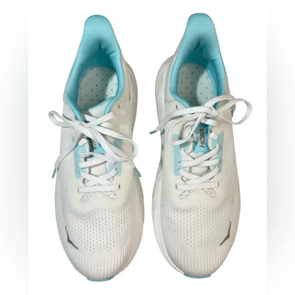 Hoka Women's Arahi 7 White and Blue Running Shoes Size 9D