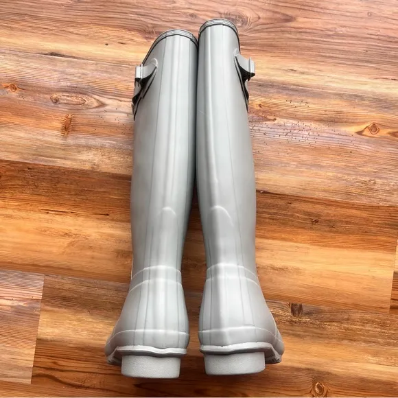 HUNTER Classic Tall Women's Tundra Grey Rain Boot Size 9 #242601
