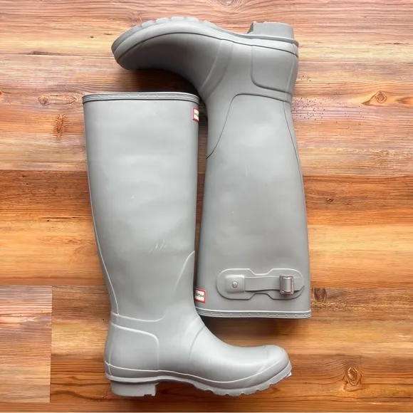 HUNTER Classic Tall Women's Tundra Grey Rain Boot Size 9 #242601