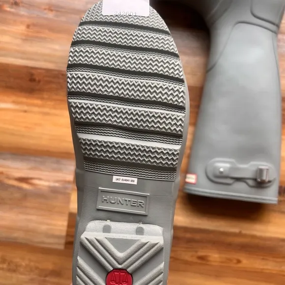 HUNTER Classic Tall Women's Tundra Grey Rain Boot Size 9 #242601