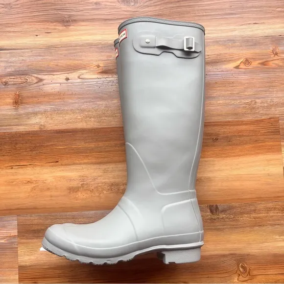 HUNTER Classic Tall Women's Tundra Grey Rain Boot Size 9 #242601