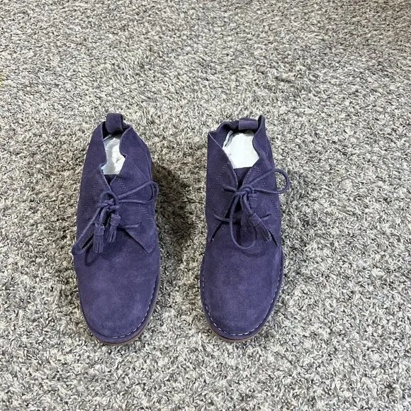 HUSH PUPPIES Suede Cyra Catelyn Lace Up Chukka Ankle Boots 7 Wide Purple New