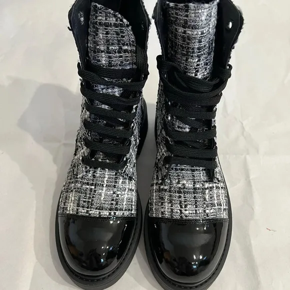 Intrend Black &amp; White Tweed Leather Combat Boots Black Women's 39 EU 9 US NIB