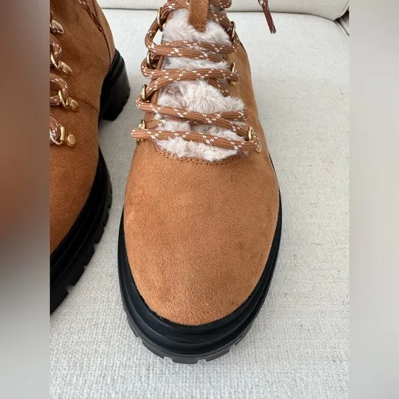 J CREW Factory Womens Faux Fur Winter Hiking Boots Lug Sole, Tan, Size 9.5
