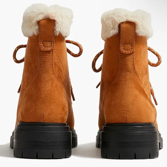 J CREW Factory Womens Faux Fur Winter Hiking Boots Lug Sole, Tan, Size 9.5